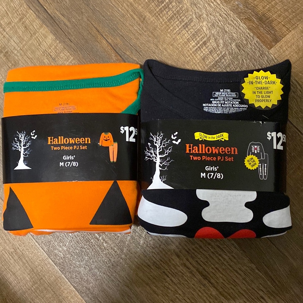 2- Halloween Girl's Two-Piece Pajama Set Long Sleeve Top & Pants Size Medium 7-8